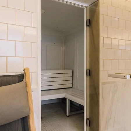 Apartment Saleh - 2 Bedrooms, Pool, Gym, Terrace In Santos