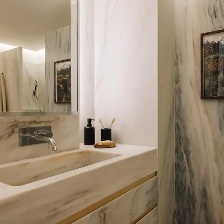 Saleh - 2 Bedrooms, Pool, Gym, Terrace In Santos * Lisbon