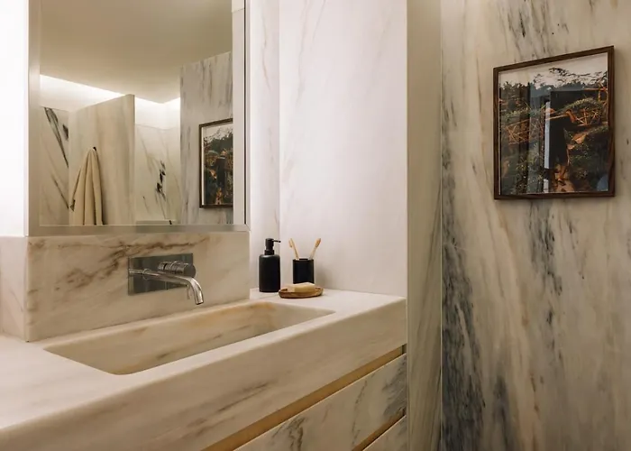 Saleh - 2 Bedrooms, Pool, Gym, Terrace In Santos * Лісабон